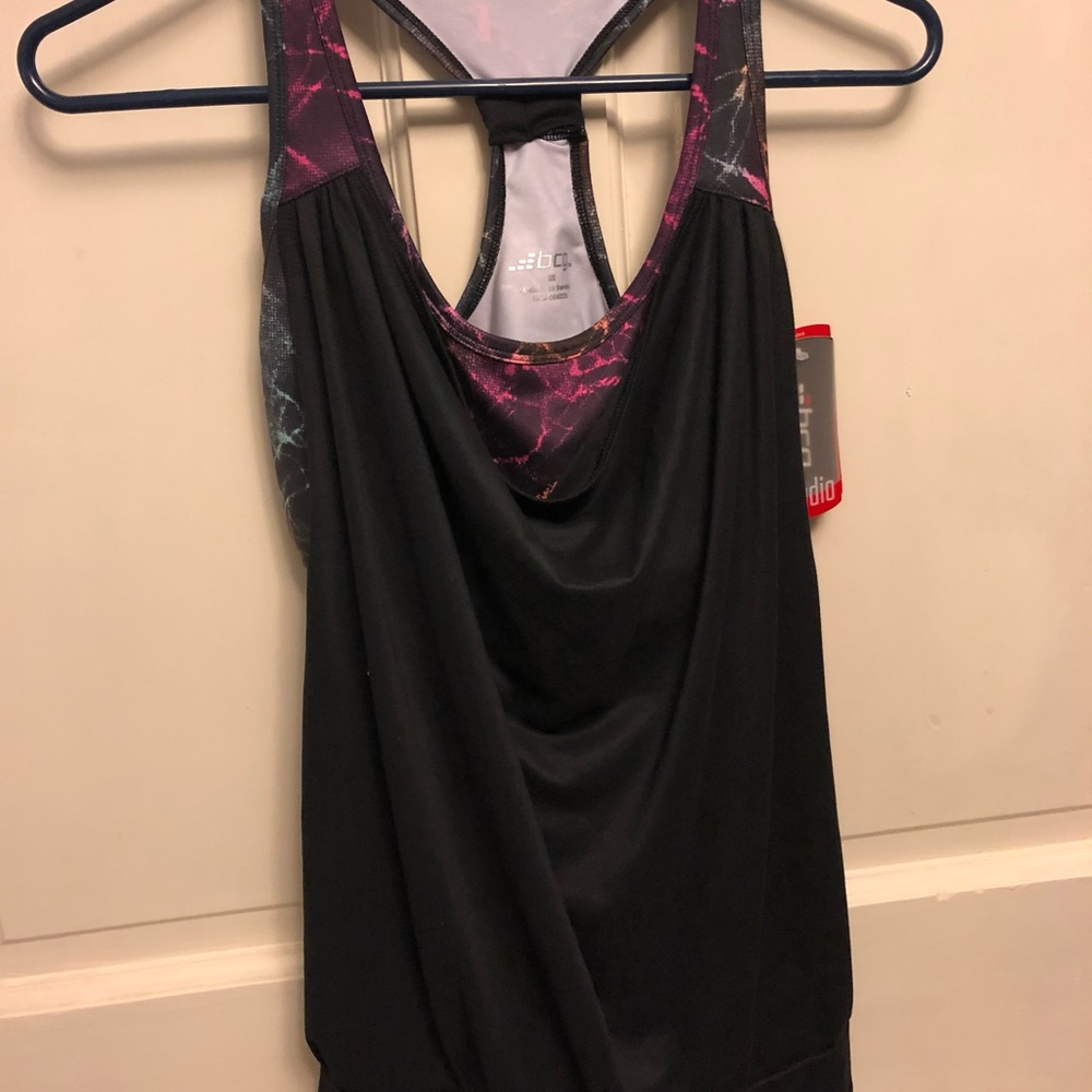 Women’s athletic tank top with attached bra